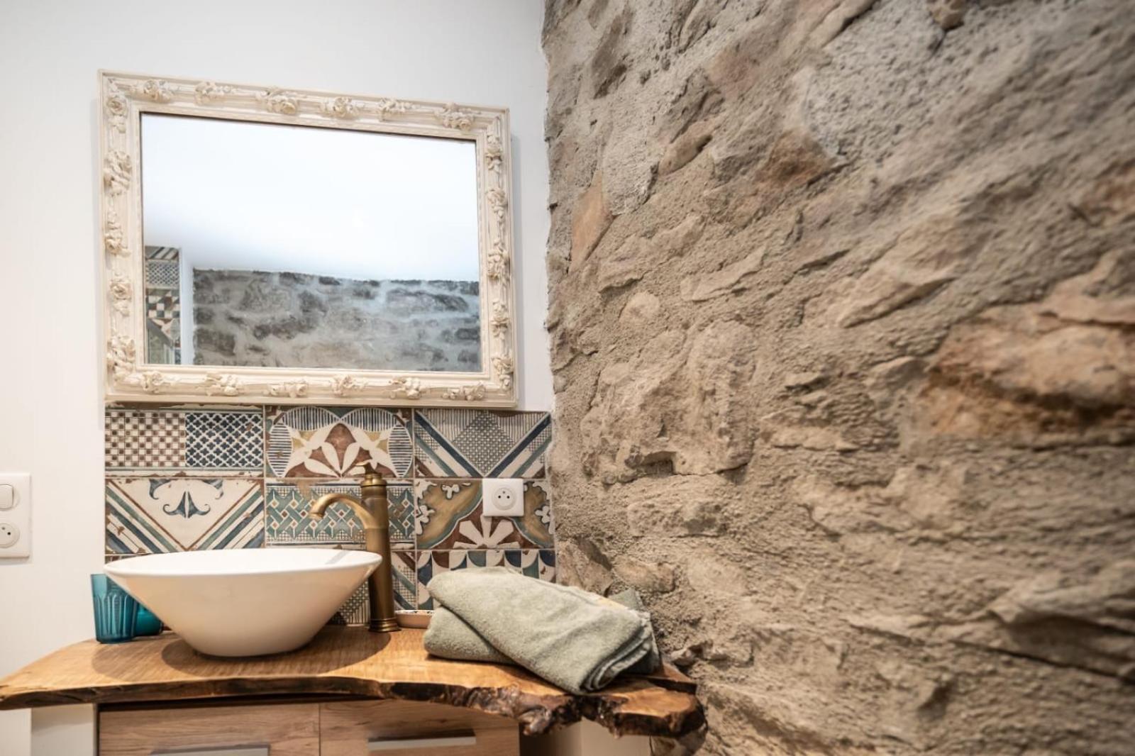 Petite Maison Pleine Nature La Bastide-Pradines Esterno foto