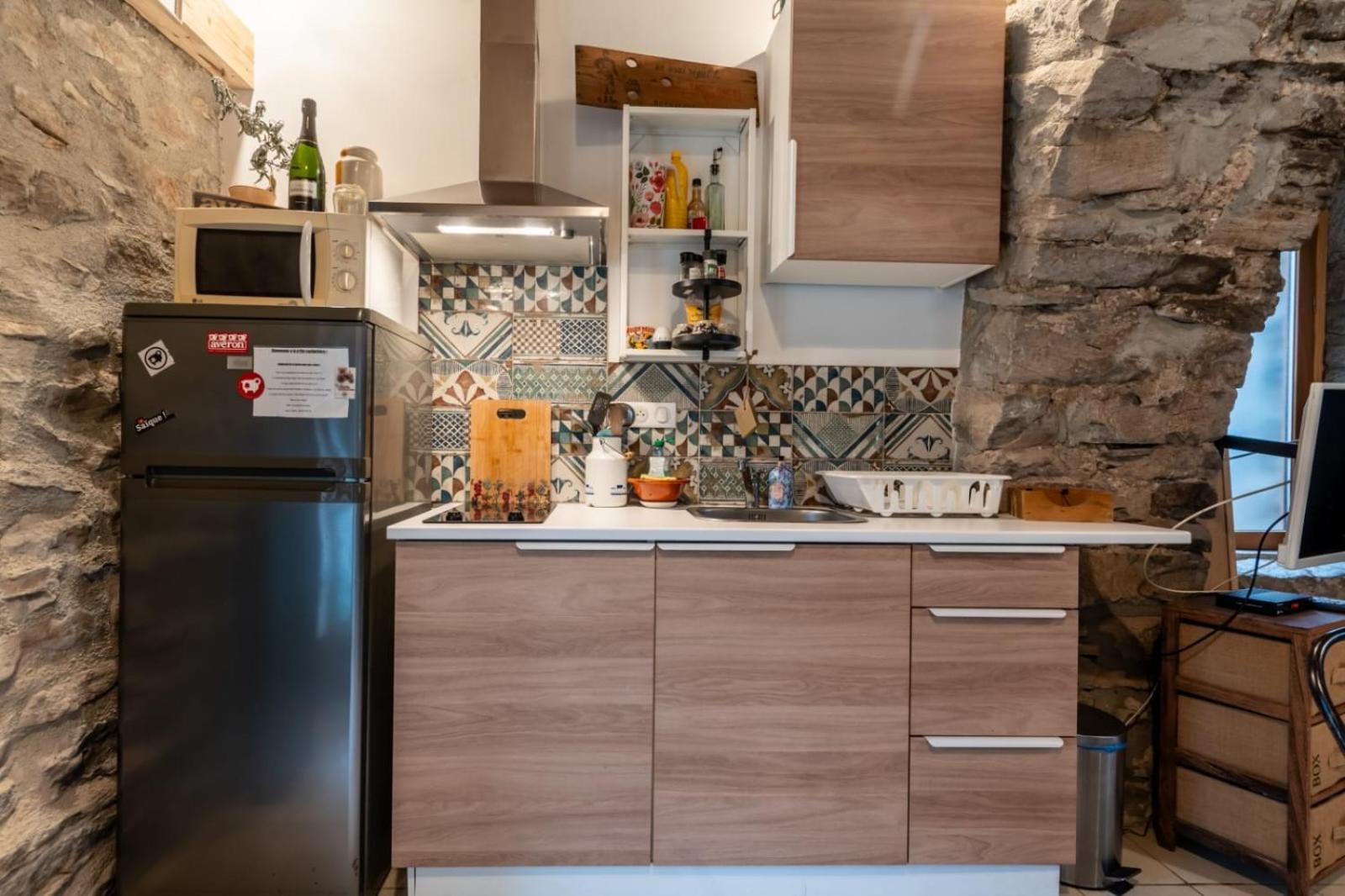 Petite Maison Pleine Nature La Bastide-Pradines Esterno foto